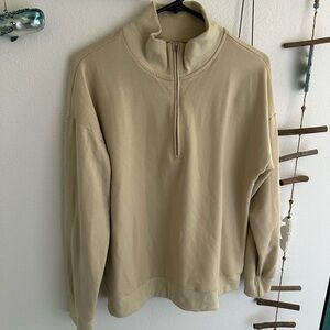 3/$10 SPECIAL! Like New Camel Colored Sweatshirt Size Medium